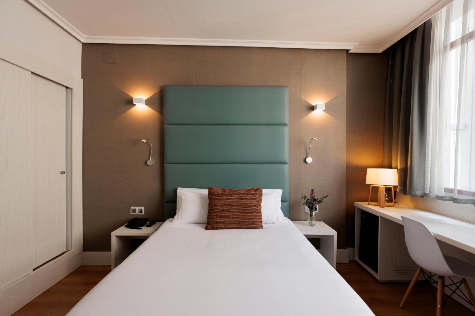 Hotel Pax Guadalajara Eksteriør billede
