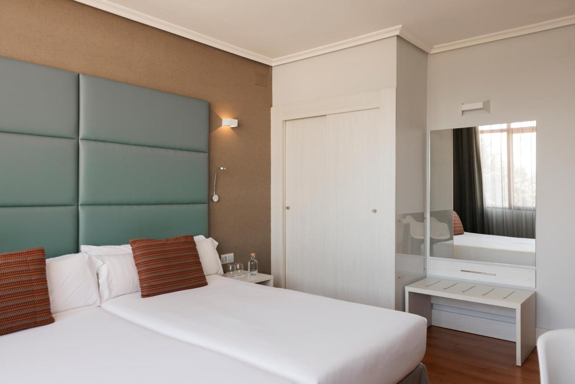 Hotel Pax Guadalajara Eksteriør billede